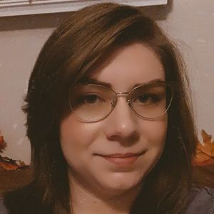 Meet your Posher, Courtney